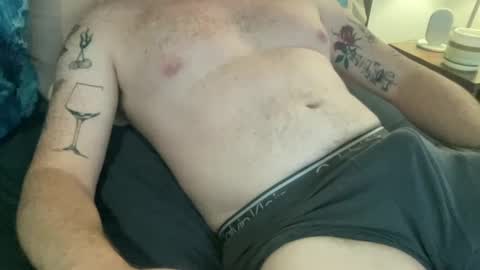 Snapshot of curiousmax18 chatting on 09-10-25, 01:00 Maxx online show from 09-10-25, 01:00