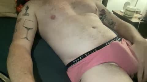 Snapshot of curiousmax18 chatting on 10-28-25, 11:51 Maxx online show from 10-28-25, 11:51