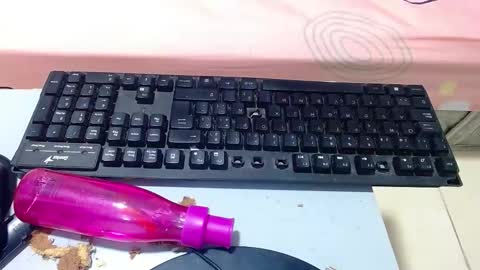 Snapshot of curiuscouplehot chatting on 09-15-25, 10:15 Pablo and emma online show from 09-15-25, 10:15