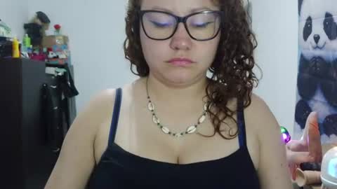 Vannesa online show from 06-25-26, 02:11