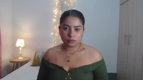 Sophia online show from 03-05-26, 01:18