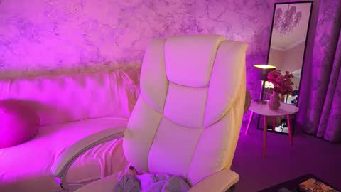 curlycandyxx online show from 10-09-25, 02:37