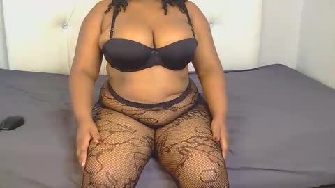 curvy_cumbucket online show from 09-15-25, 06:52
