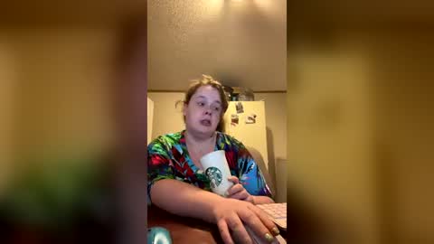Snapshot of curvyplayday chatting on 07-15-26, 03:34 dahlia -kim online show from 07-15-26, 03:34