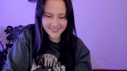 Snapshot of cute__berry chatting on 11-09-25, 04:00 Vivi online show from 11-09-25, 04:00