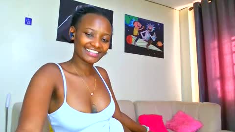 Snapshot of cute_annah chatting on 09-26-25, 05:00 cute annah online show from 09-26-25, 05:00