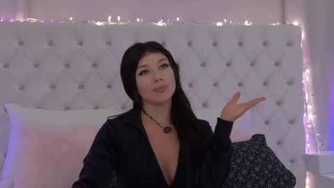 Alissa online show from 05-13-26, 02:42