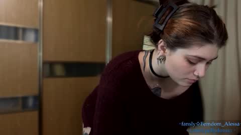 Polly my Name.   .  online show from 02-24-26, 06:28