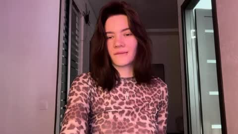 cute_bubbles online show from 07-31-26, 02:27