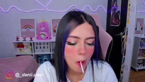Snapshot of cute_dani__ chatting on 01-28-25, 09:30 Dani  online show from 01-28-25, 09:30