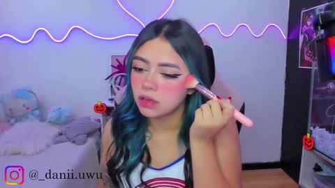 Snapshot of cute_dani__ chatting on 10-25-25, 10:23 Dani  online show from 10-25-25, 10:23