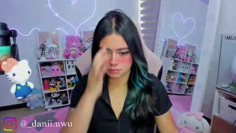 Snapshot of cute_dani__ chatting on 05-20-26, 02:23 Dani online show from 05-20-26, 02:23