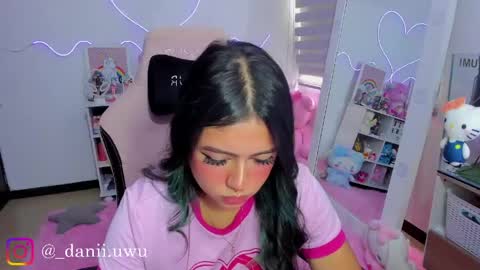 Snapshot of cute_dani__ chatting on 06-01-26, 04:20 Dani online show from 06-01-26, 04:20