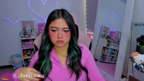 Snapshot of cute_dani__ chatting on 06-09-26, 02:06 Dani online show from 06-09-26, 02:06