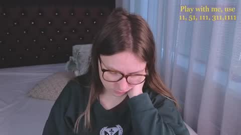 Everyday stream in the same time online show from 05-14-26, 01:34