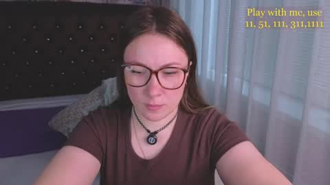 Everyday stream in the same time online show from 05-25-26, 01:11