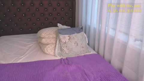 Everyday stream in the same time online show from 06-05-26, 01:56