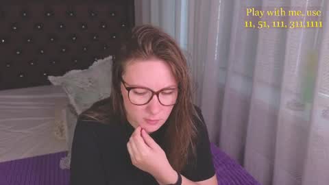 Everyday stream in the same time online show from 06-12-26, 01:37