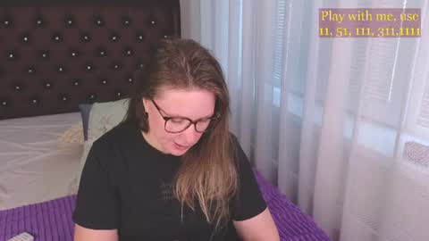 Everyday stream in the same time online show from 06-24-26, 01:26
