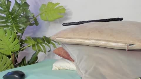 Stacy online show from 01-21-25, 02:43