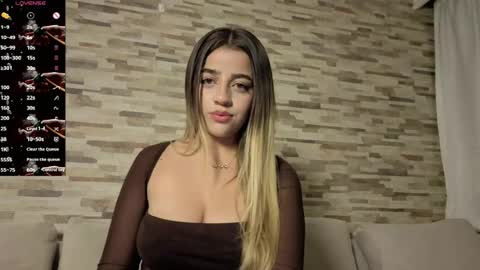 Snapshot of cute_emmma chatting on 06-13-26, 01:25 Emma online show from 06-13-26, 01:25