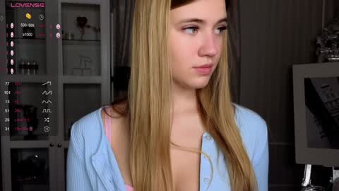 Anne online show from 12-21-24, 07:03