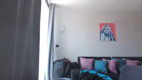 Snapshot of cute_friends chatting on 11-15-25, 03:19 Cute friends online show from 11-15-25, 03:19