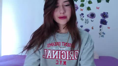 Isabella online show from 05-17-26, 04:58