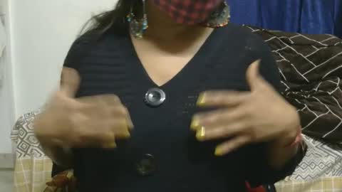 Snapshot of cute_kashmira99 chatting on 01-07-25, 12:13 kashmira online show from 01-07-25, 12:13