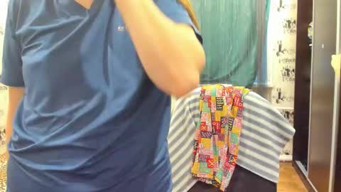 cute_kate0 online show from 12-22-25, 11:07