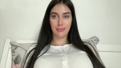 Snapshot of cute_kriss94 chatting on 05-04-26, 06:37 cute_kriss94 online show from 05-04-26, 06:37