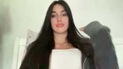 Snapshot of cute_kriss94 chatting on 06-02-26, 04:31 cute_kriss94 online show from 06-02-26, 04:31