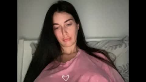 Snapshot of cute_kriss94 chatting on 06-04-26, 05:41 cute_kriss94 online show from 06-04-26, 05:41