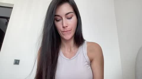 Snapshot of cute_kriss94 chatting on 07-22-26, 02:31 cute_kriss94 online show from 07-22-26, 02:31