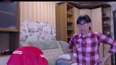 cute_lion_ online show from 03-01-26, 12:07