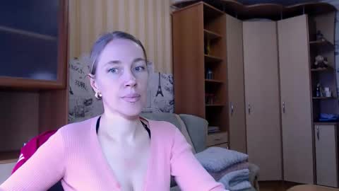 cute_lion_ online show from 03-09-26, 01:48