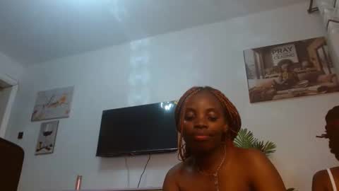 cute_lorna online show from 03-19-26, 11:42