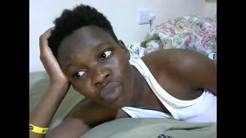 cute_marion online show from 10-20-25, 06:52