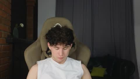 Mike online show from 04-25-26, 05:32