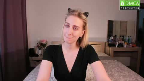 Milana online show from 05-22-26, 09:37
