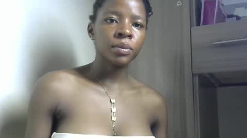 Snapshot of cute_sexy3 chatting on 02-11-25, 04:44 SHARON online show from 02-11-25, 04:44