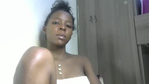 Snapshot of cute_sexy3 chatting on 02-14-25, 01:56 SHARON online show from 02-14-25, 01:56