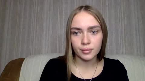 cute_shy06 online show from 11-19-25, 06:19