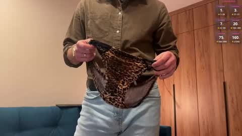 cute_skywalker online show from 04-11-26, 06:23