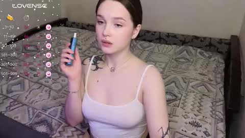 Sue online show from 03-26-26, 04:01