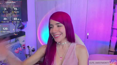 Snapshot of cute_sweetmontt chatting on 01-19-25, 08:07 katalinda montt online show from 01-19-25, 08:07