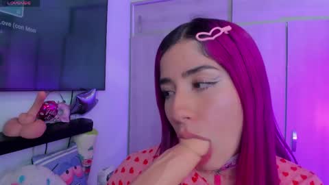 katalinda montt online show from 04-19-26, 06:10