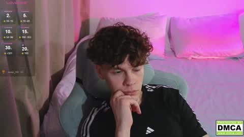 Thomas -  online show from 03-09-26, 07:29