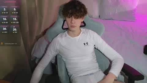 Thomas -  online show from 04-23-26, 06:21