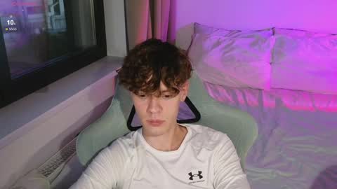 Snapshot of cute_thomas chatting on 06-01-26, 06:42 Thomas - online show from 06-01-26, 06:42